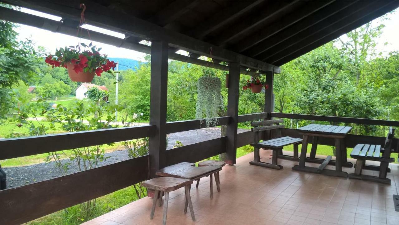 Apartman Adam Rakovica Buitenkant foto